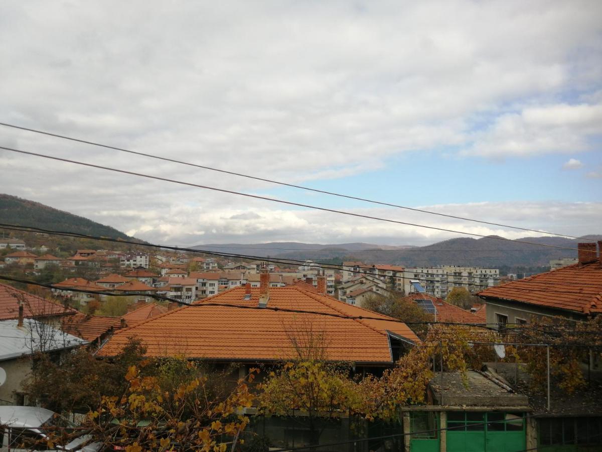 Дом Тодор И Тота Мутевски Troyan  Dış mekan fotoğraf