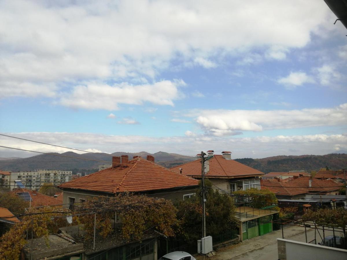 Дом Тодор И Тота Мутевски Troyan  Dış mekan fotoğraf